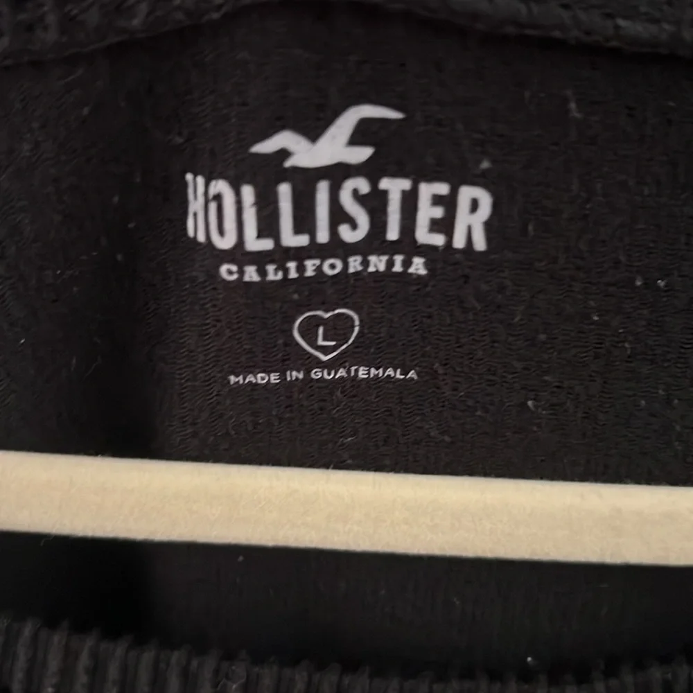 Hollister - black long sleeve shirt with knot in front